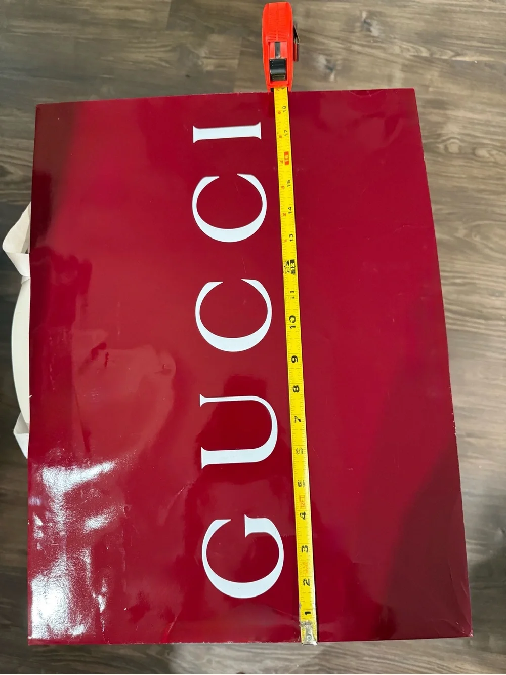 GUCCI Shopping Bag, Box & Ribbon. White Logo. Matte Box / High Shine Bag